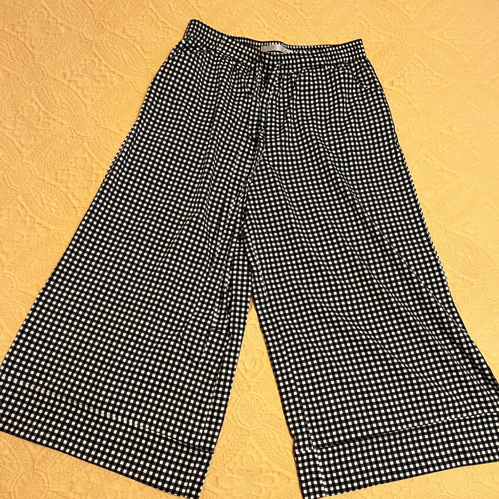 Gingham wide capri pants